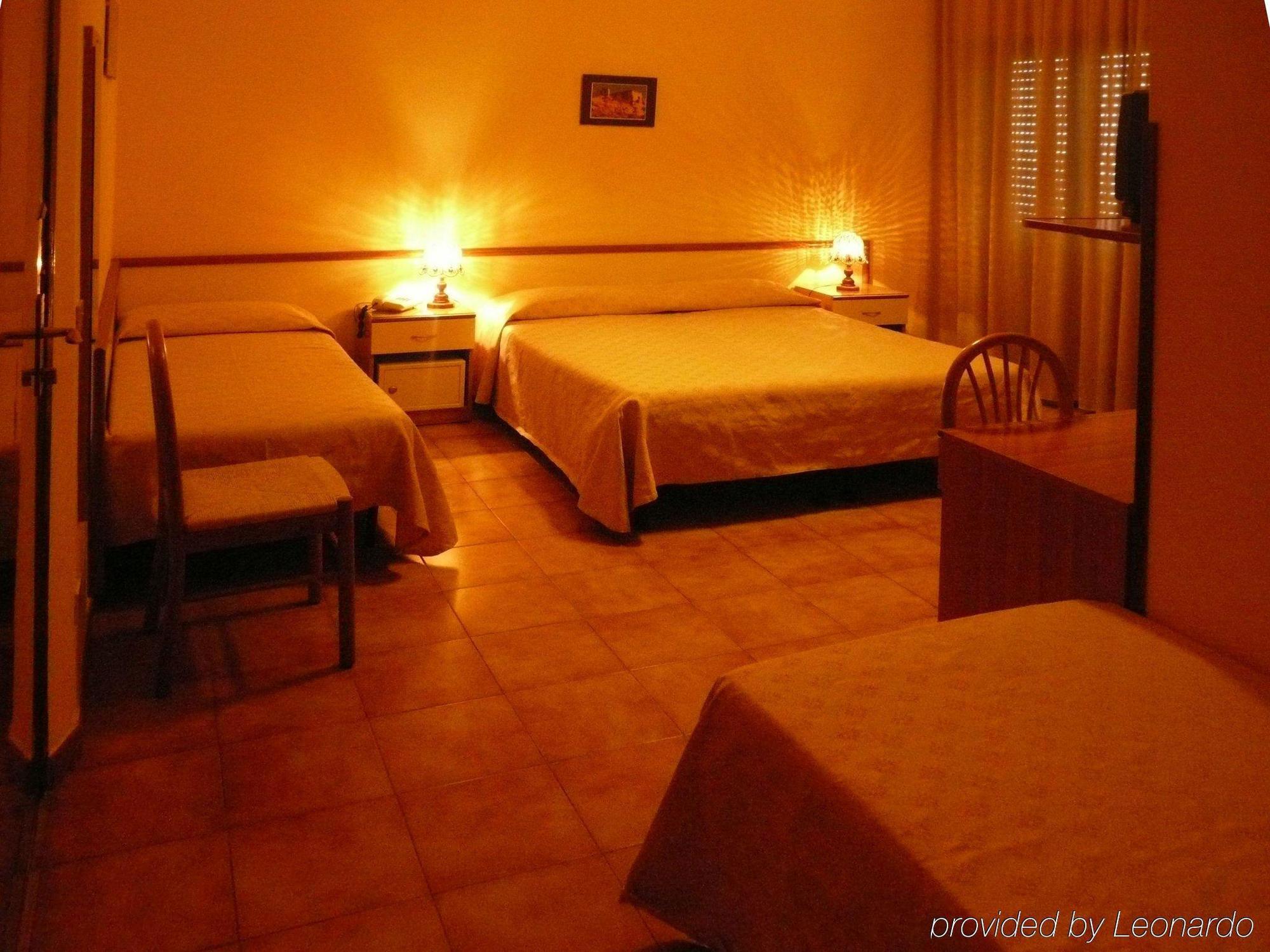 Hotel Virgilio Tropea Cameră foto