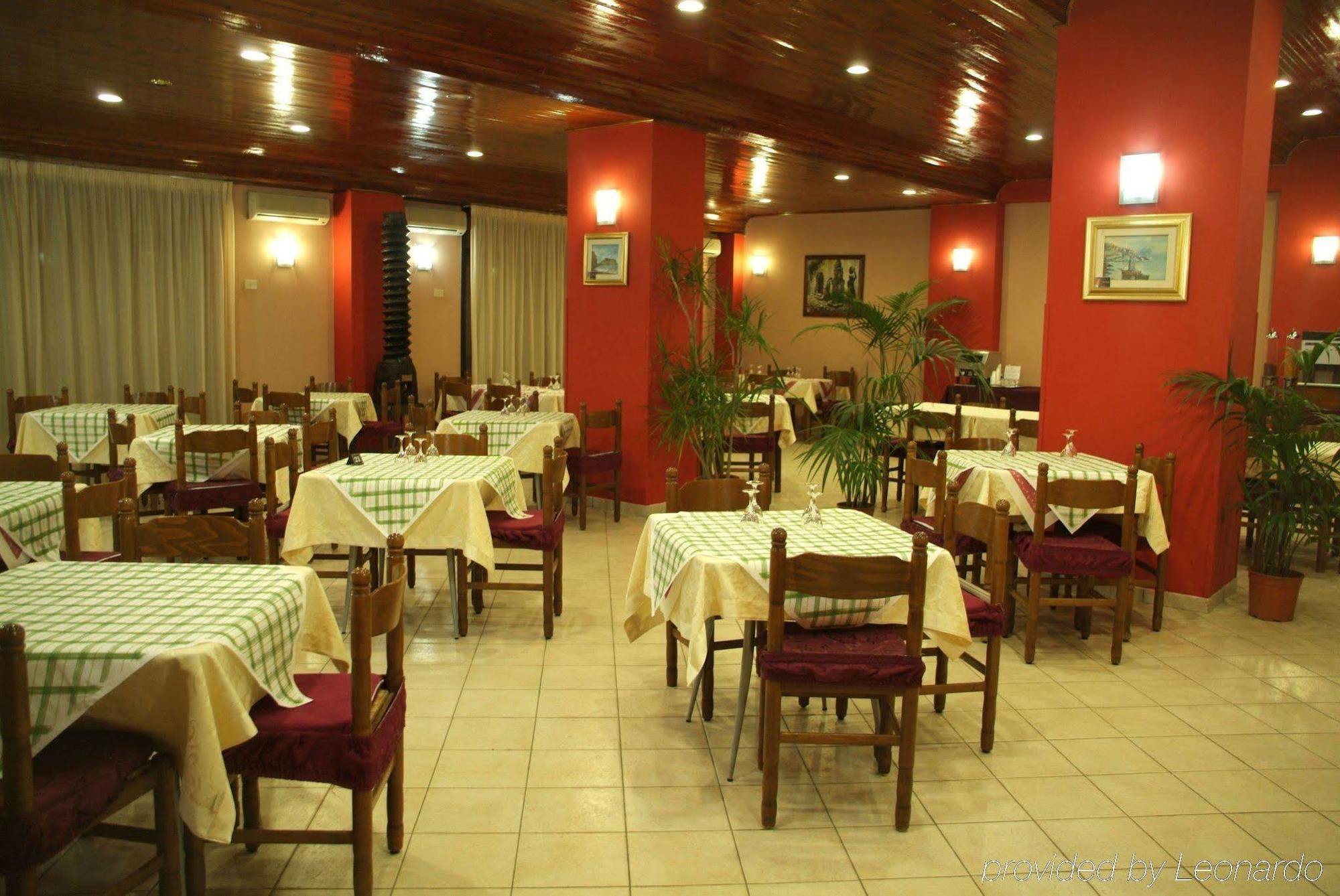 Hotel Virgilio Tropea Restaurant foto