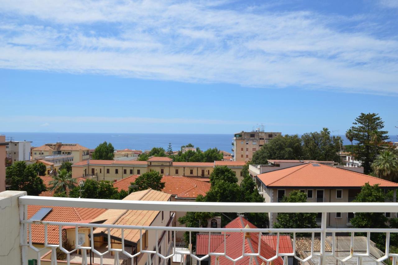 Hotel Virgilio Tropea Exterior foto